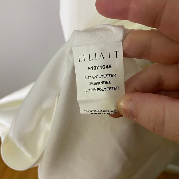 Elliatt Camo Mini Dress in White Halter Neck Asymmetrical Hem NWOT Size L - Picture 9 of 9